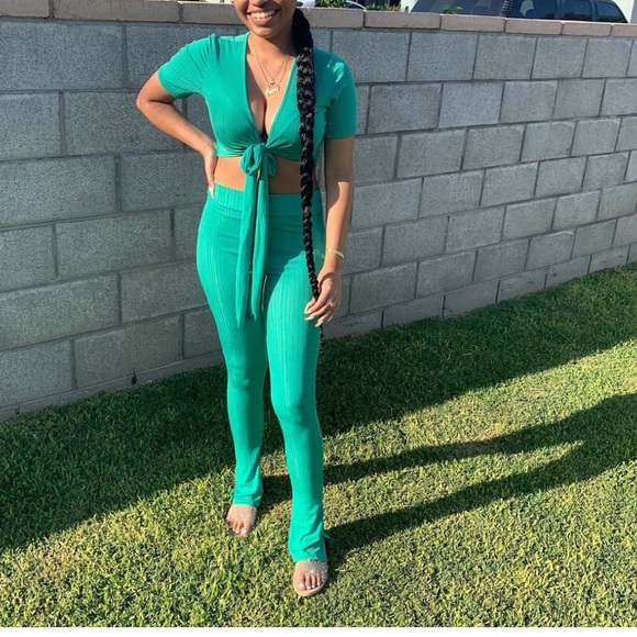 2 piece set - Picture 3 of 3